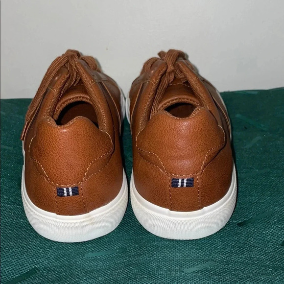 Nautica Brown Sneakers with Smooth Leather Upper and White Sole - Picture 3 of 9